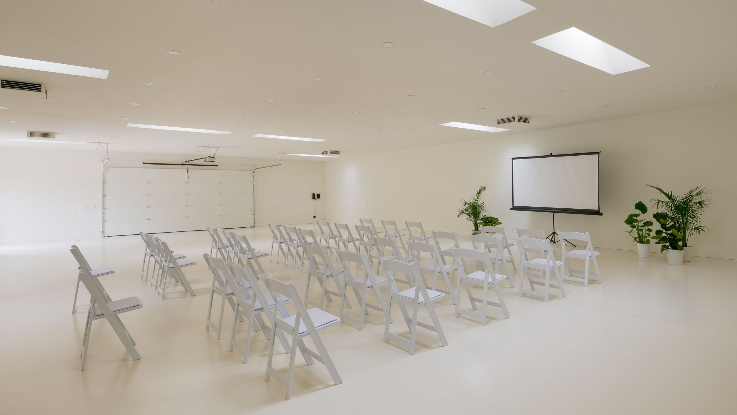 The Pond Estate | Maximalist Designer Compound w/ 2 Casitas, Indoor + Outdoor Pools, Tennis Court, & Gorgeous Mountain Views | 12k sqft | Photo 30