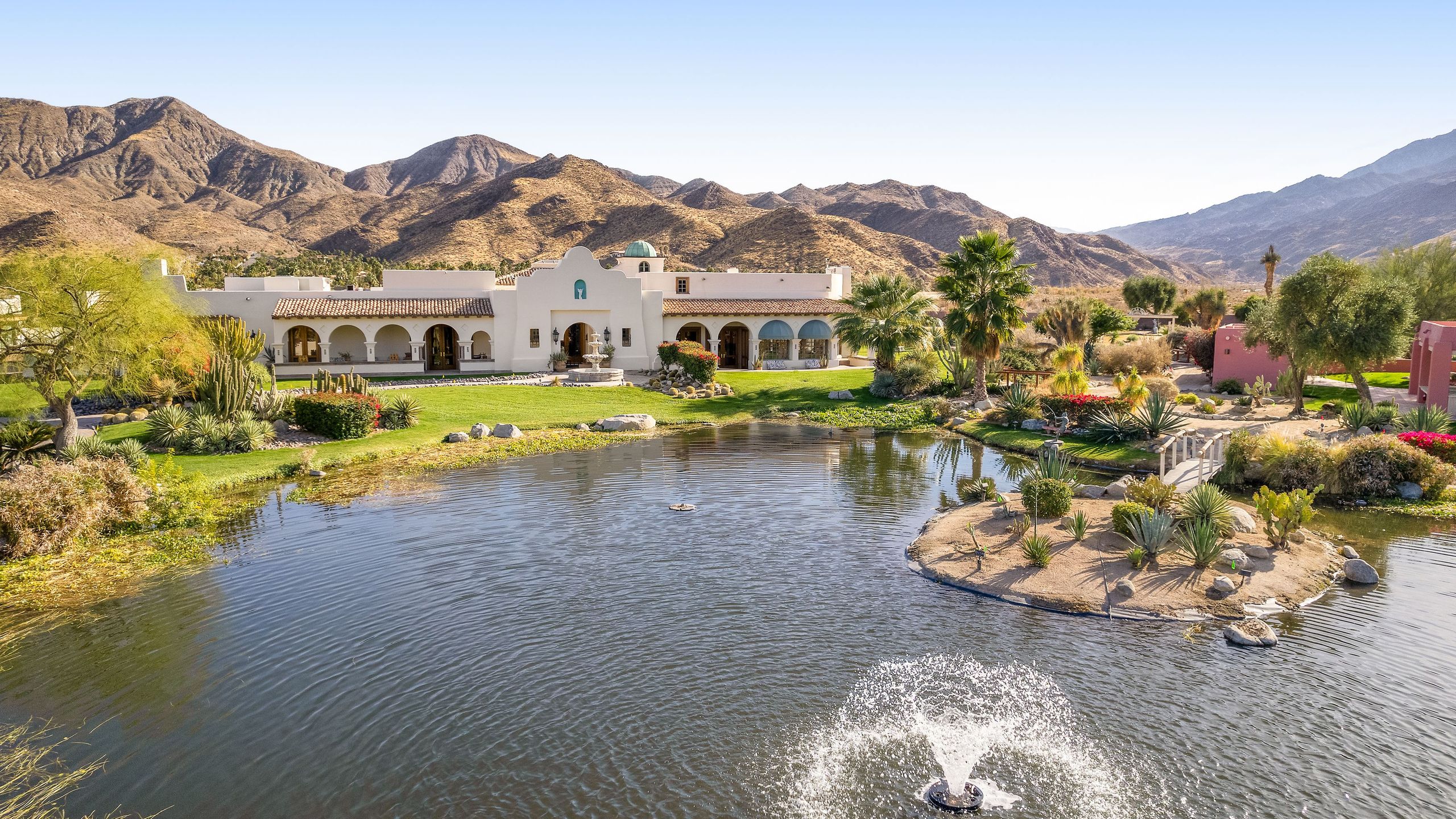 The Pond Estate | Maximalist Designer Compound w/ 2 Casitas, Indoor + Outdoor Pools, Tennis Court, & Gorgeous Mountain Views | 12k sqft | Photo 93