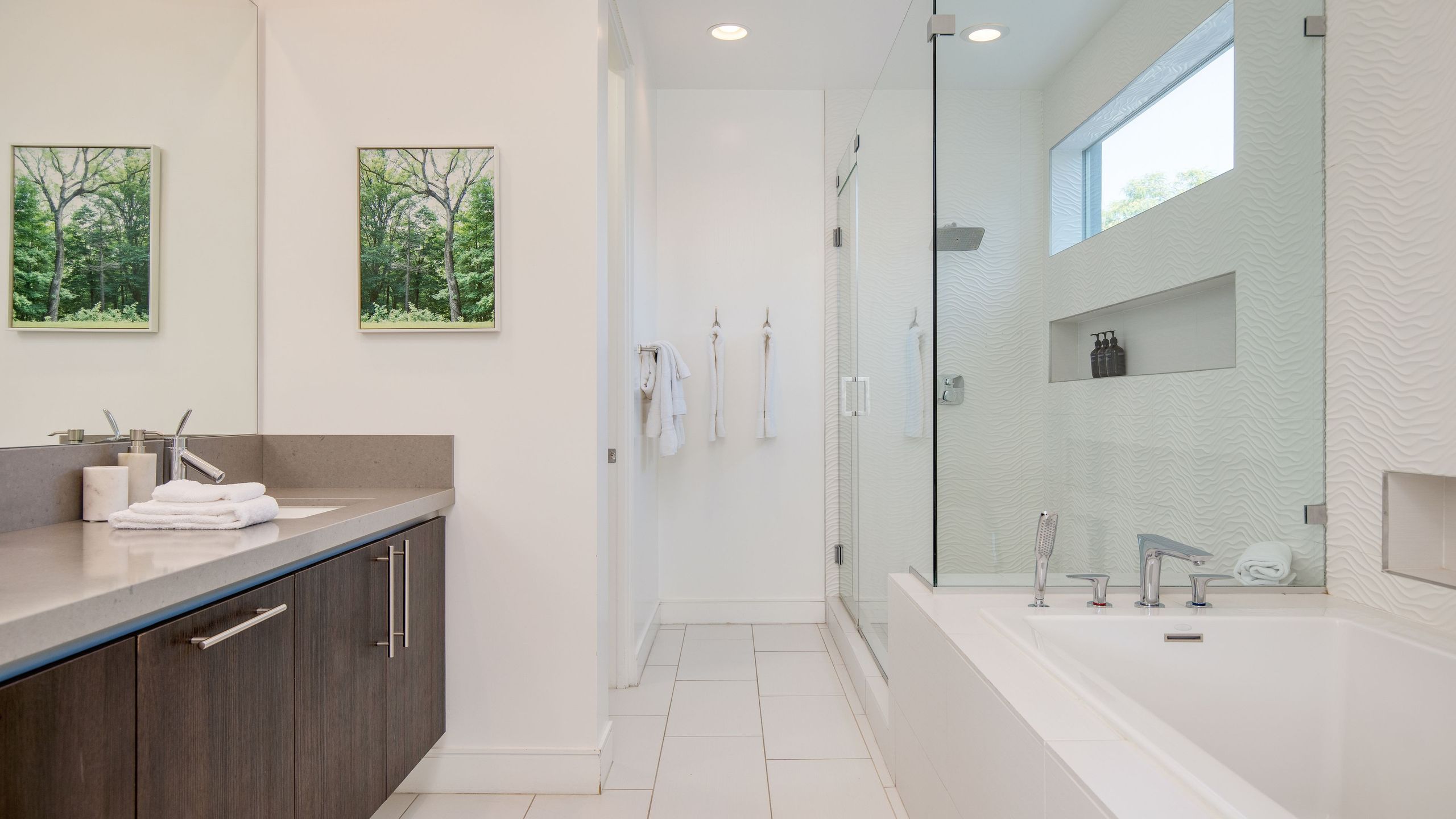 2 Luxe Villas, Sleeps 24 | Pool & Putting Green | Polo Villas Mira | Photo 20