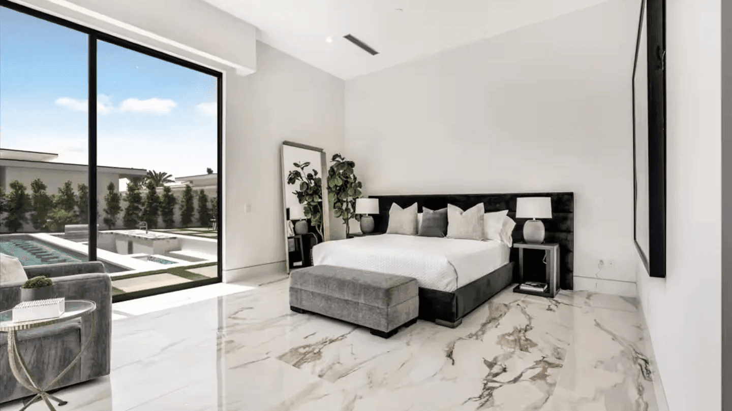 2 Luxury Villas • Pickleball Court, Pool, Putting Green | Bravo | Photo 18