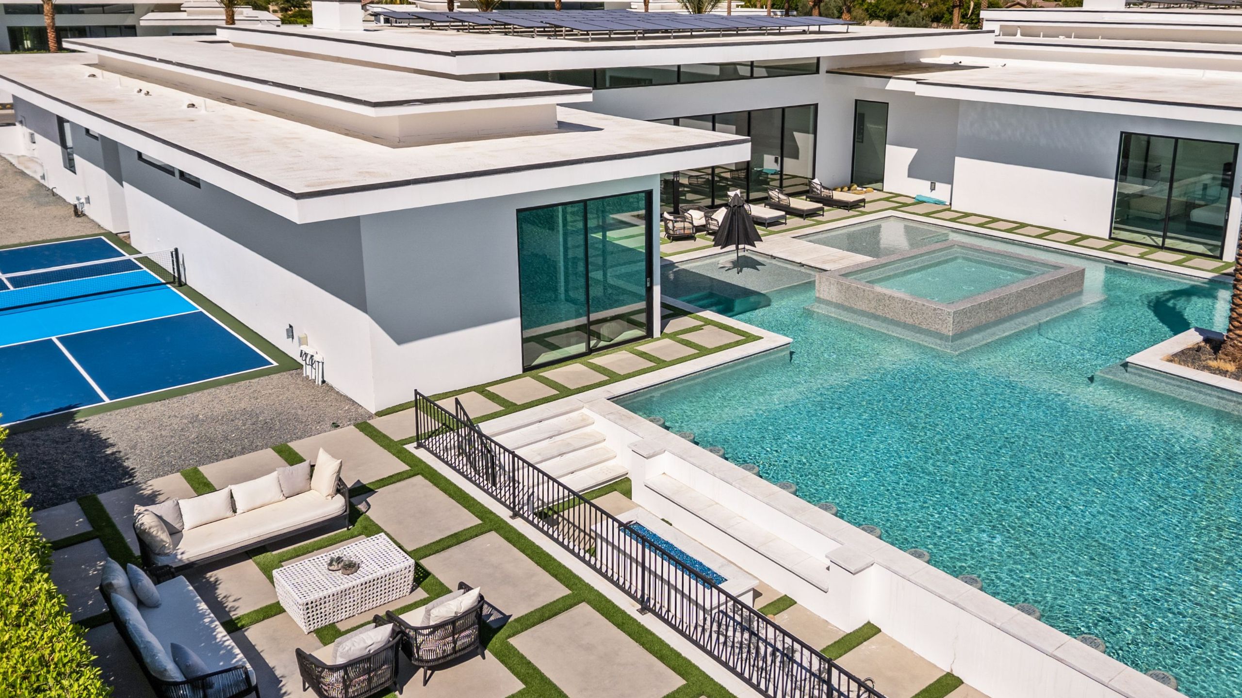 2 Luxury Villas • Pickleball Court, Pool, Putting Green | Bravo | Photo 6