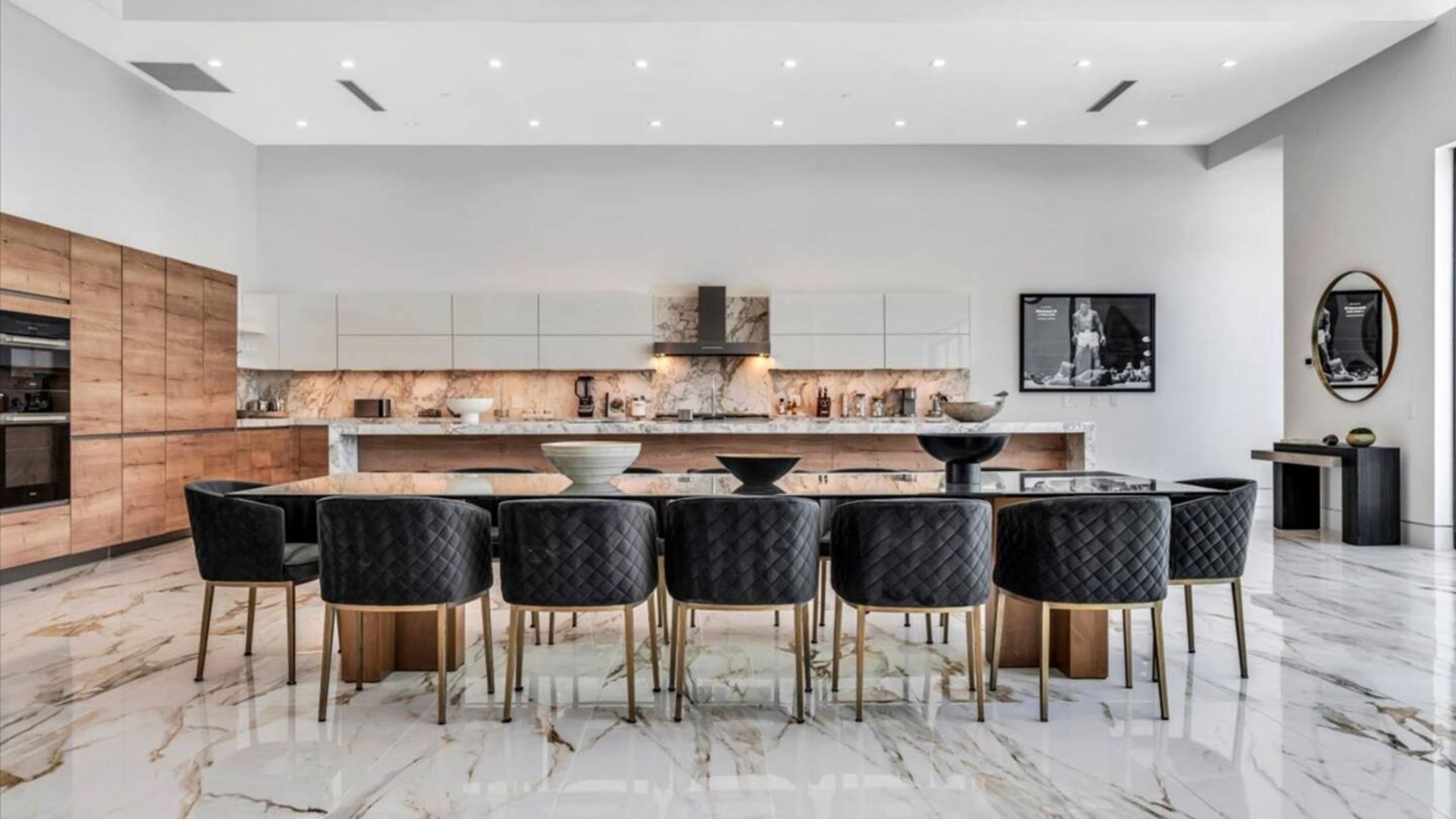 2 Luxury Villas • Pickleball Court, Pool, Putting Green | Bravo | Photo 11