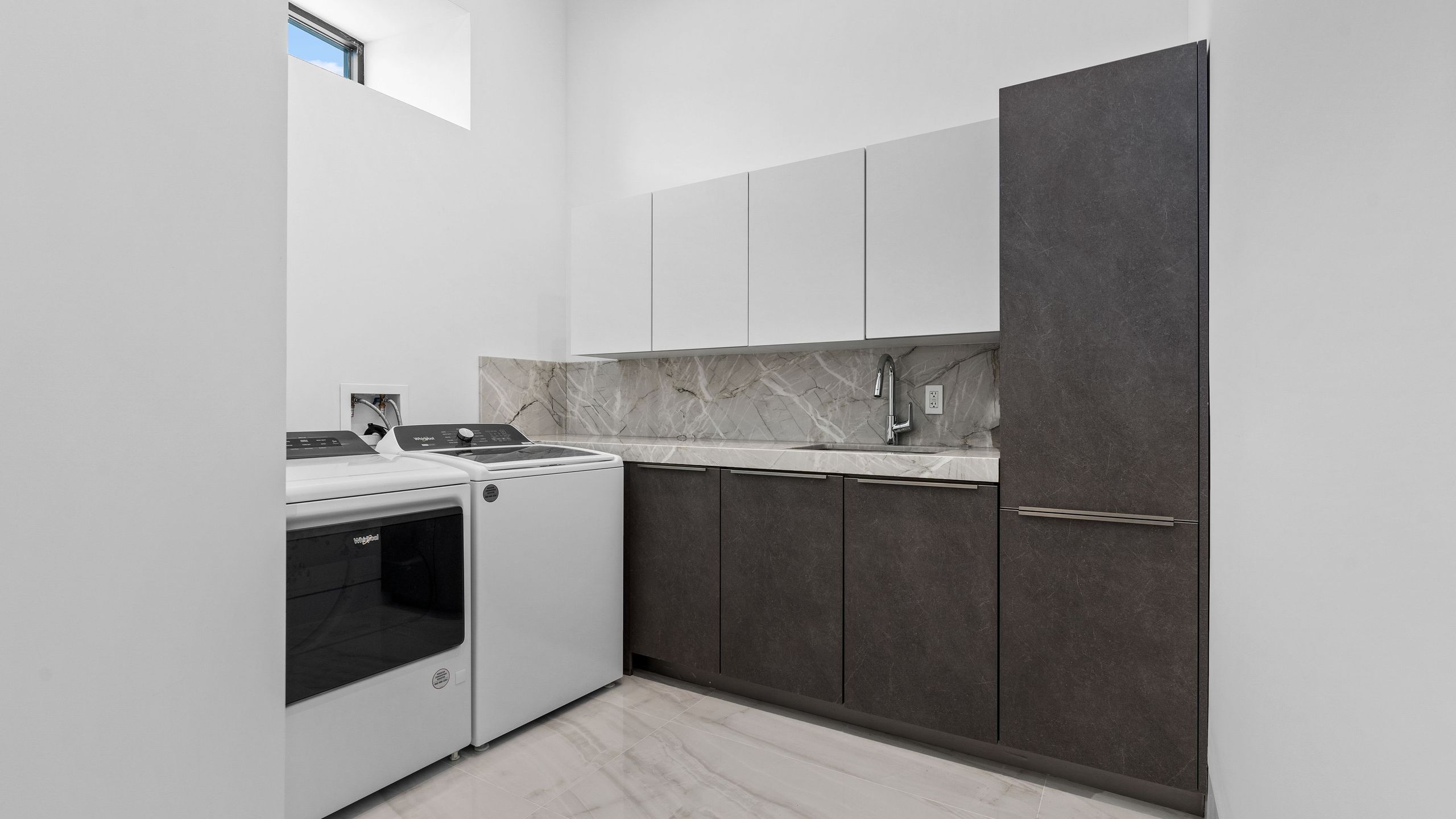 2 Luxury Villas • Pickleball Court, Pool, Putting Green | Bravo | Photo 76