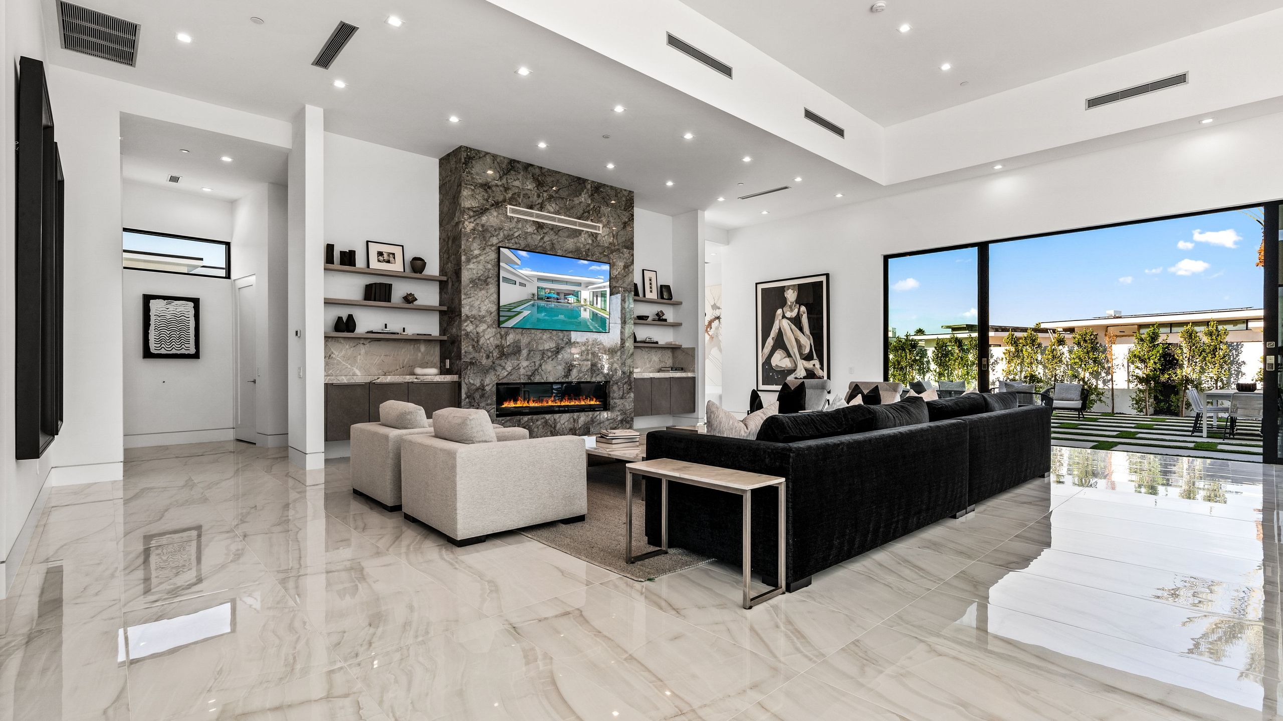 2 Luxury Villas • Pickleball Court, Pool, Putting Green | Bravo | Photo 3