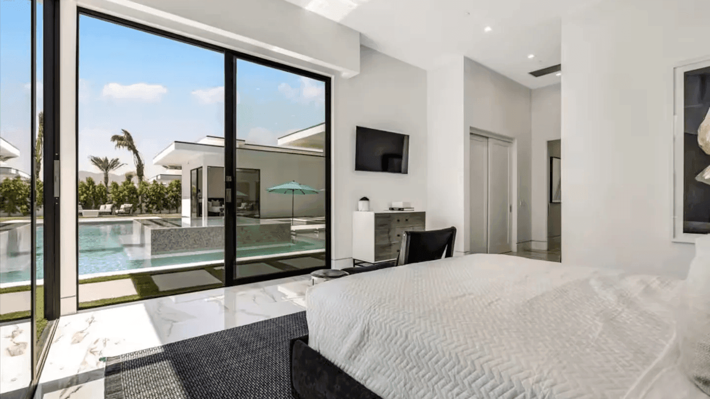 2 Luxury Villas • Pickleball Court, Pool, Putting Green | Bravo | Photo 26