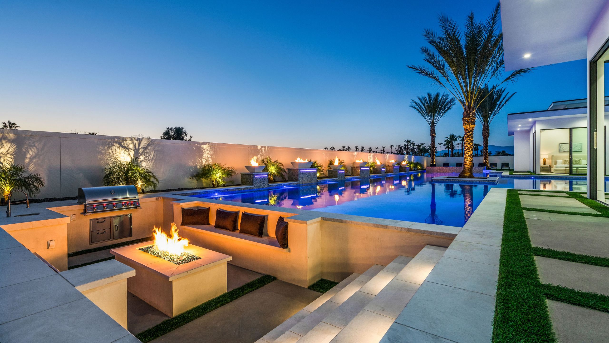 Pool, Hot Tub & Putting Green | Minutes from Dining & Golf | Bravo Villa #13