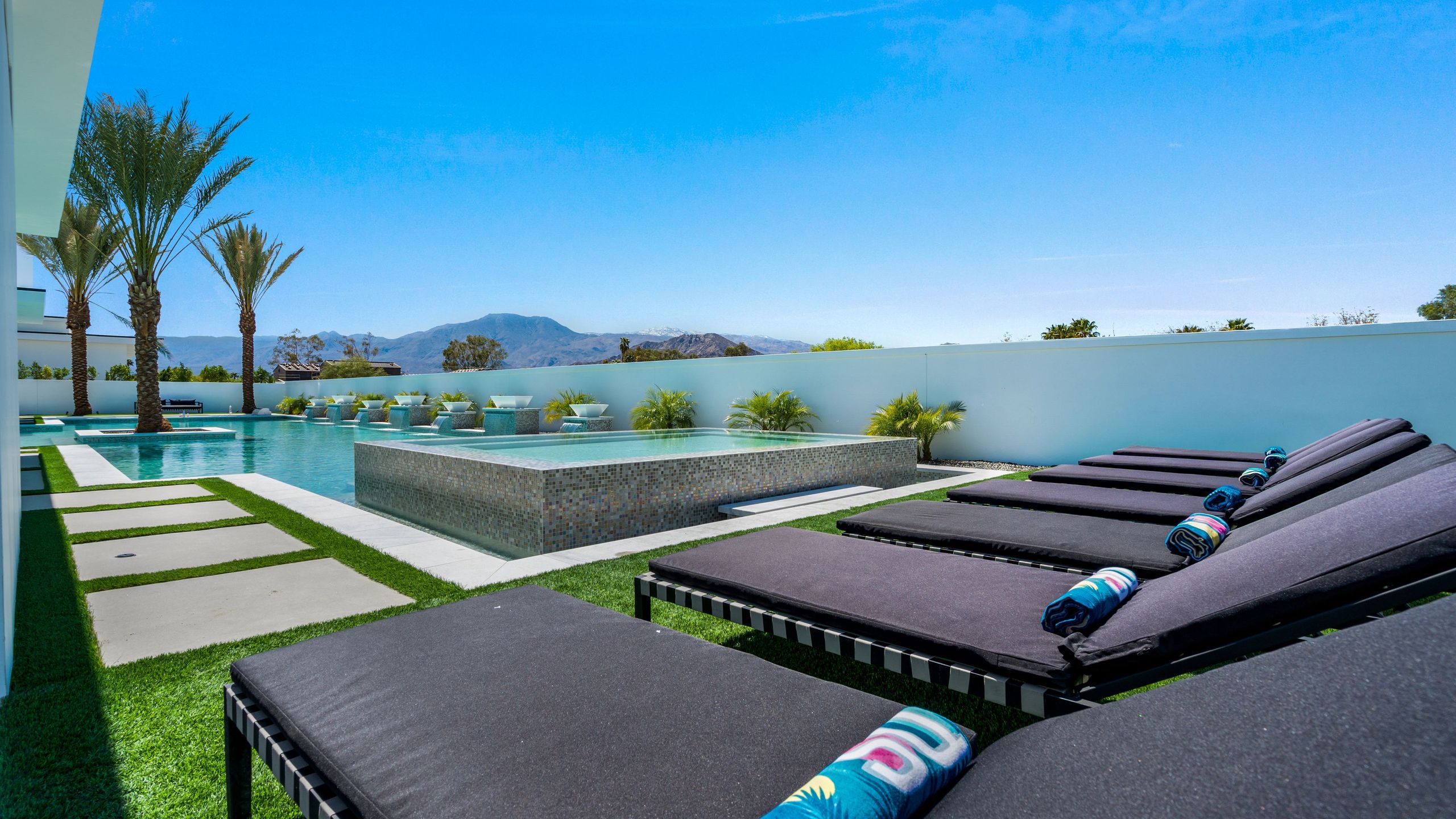 Pool, Hot Tub & Putting Green | Minutes from Dining & Golf | Bravo Villa #13 | Photo 7