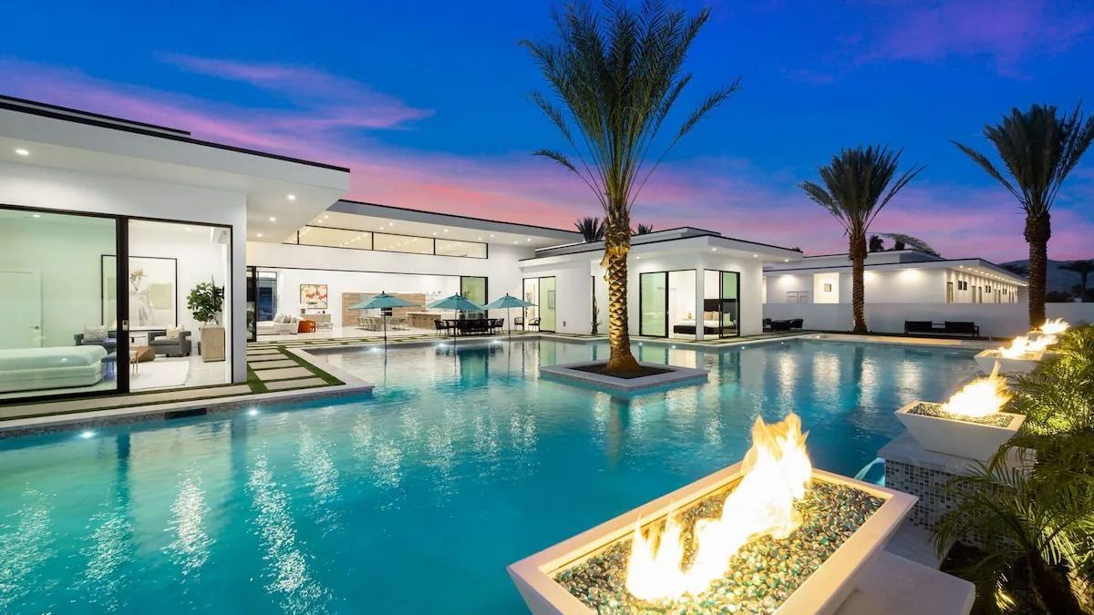 Pool, Hot Tub & Putting Green | Minutes from Dining & Golf | Bravo Villa #13 | Photo 3