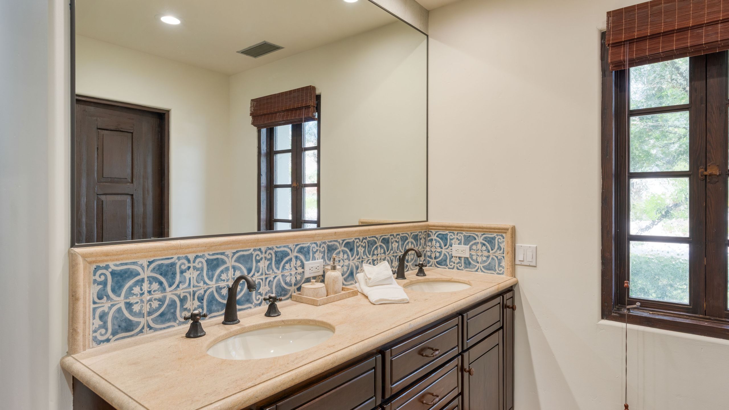 Spanish Hacienda w/ Pool, Spa, Game Room + Golf & Mtn Views | Casa de la Roca | Photo 40