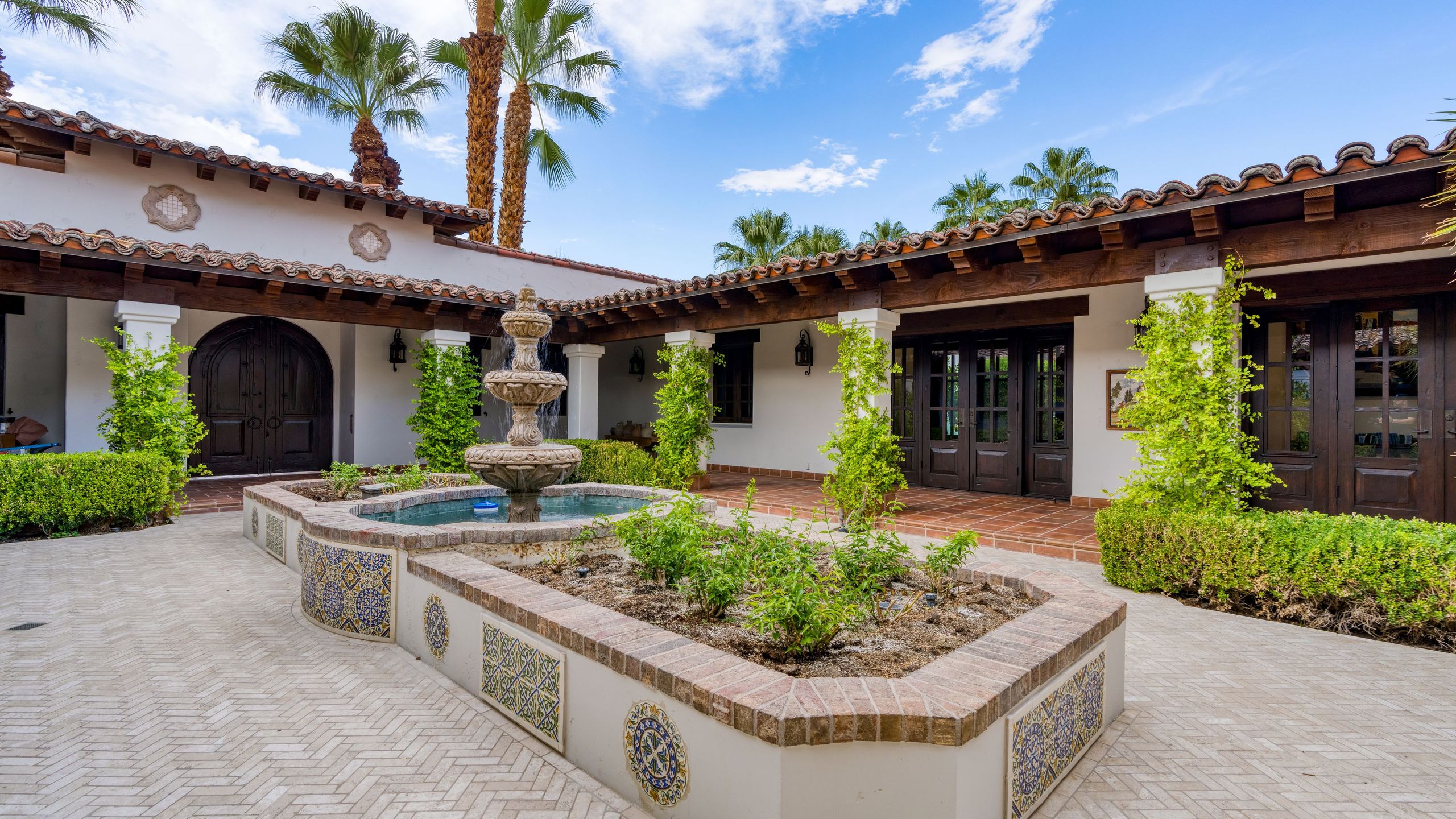 Spanish Hacienda w/ Pool, Spa, Game Room + Golf & Mtn Views | Casa de la Roca | Photo 54