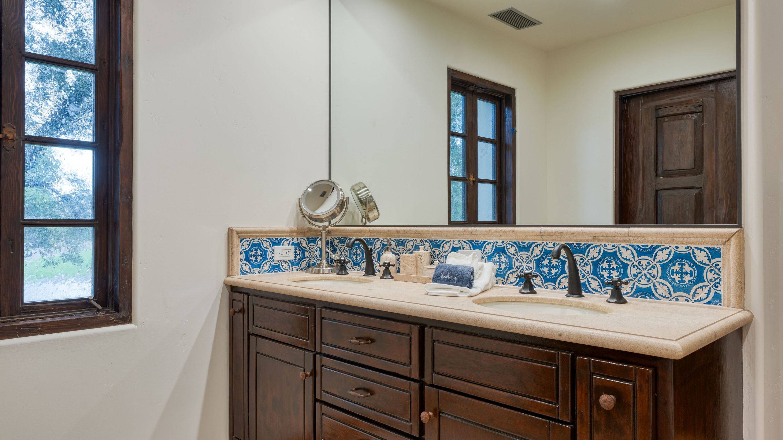 Spanish Hacienda w/ Pool, Spa, Game Room + Golf & Mtn Views | Casa de la Roca | Photo 43