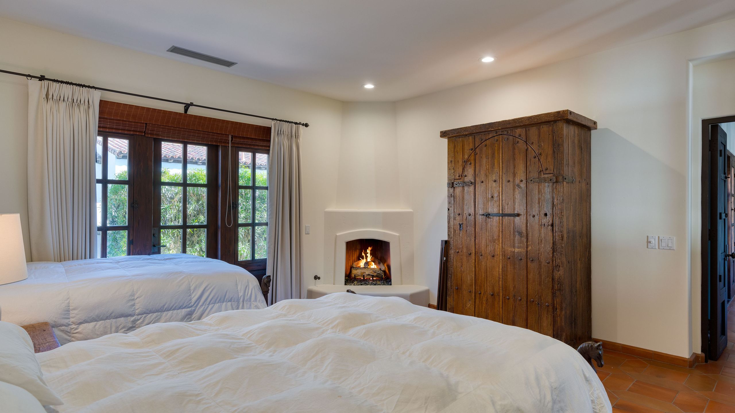 Spanish Hacienda w/ Pool, Spa, Game Room + Golf & Mtn Views | Casa de la Roca | Photo 38