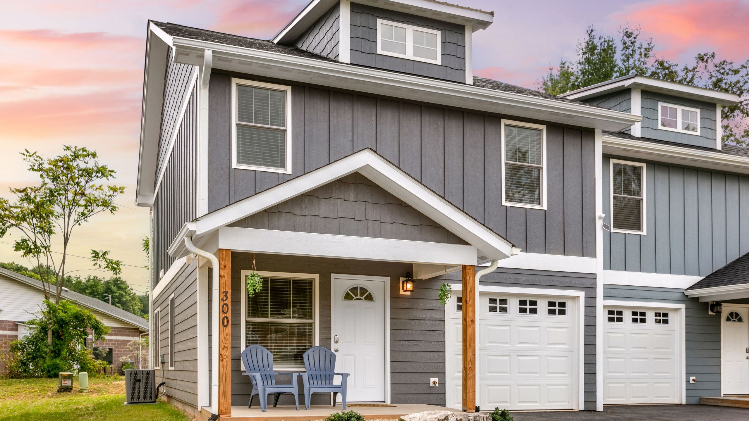 Stylish Townhome With Outdoor Patio And Fire Pit - Tranquil Escape - Asheville, NC