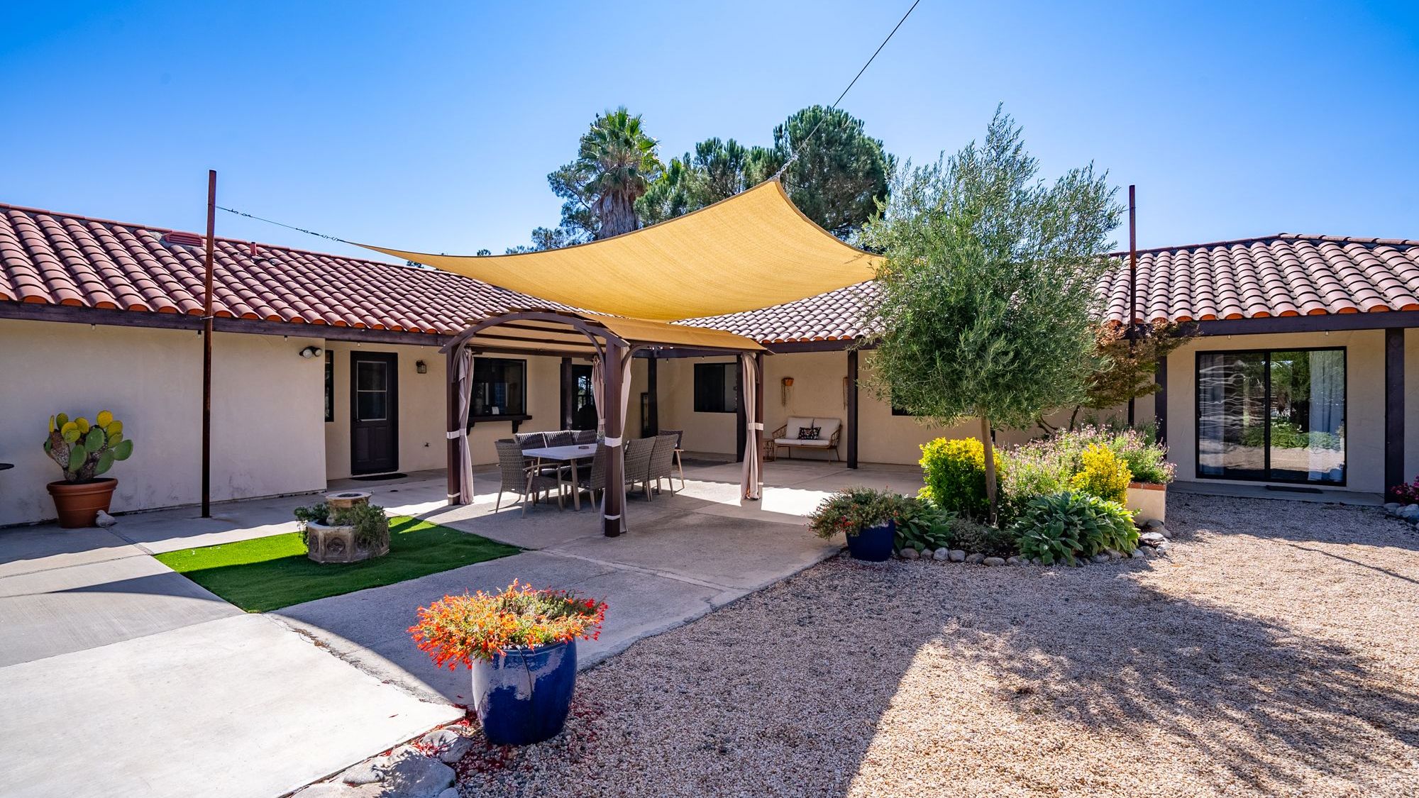 Hacienda Buena Vida By Avantstay | Gated Casita + Bbq Courtyards | Wine Country - Templeton, CA