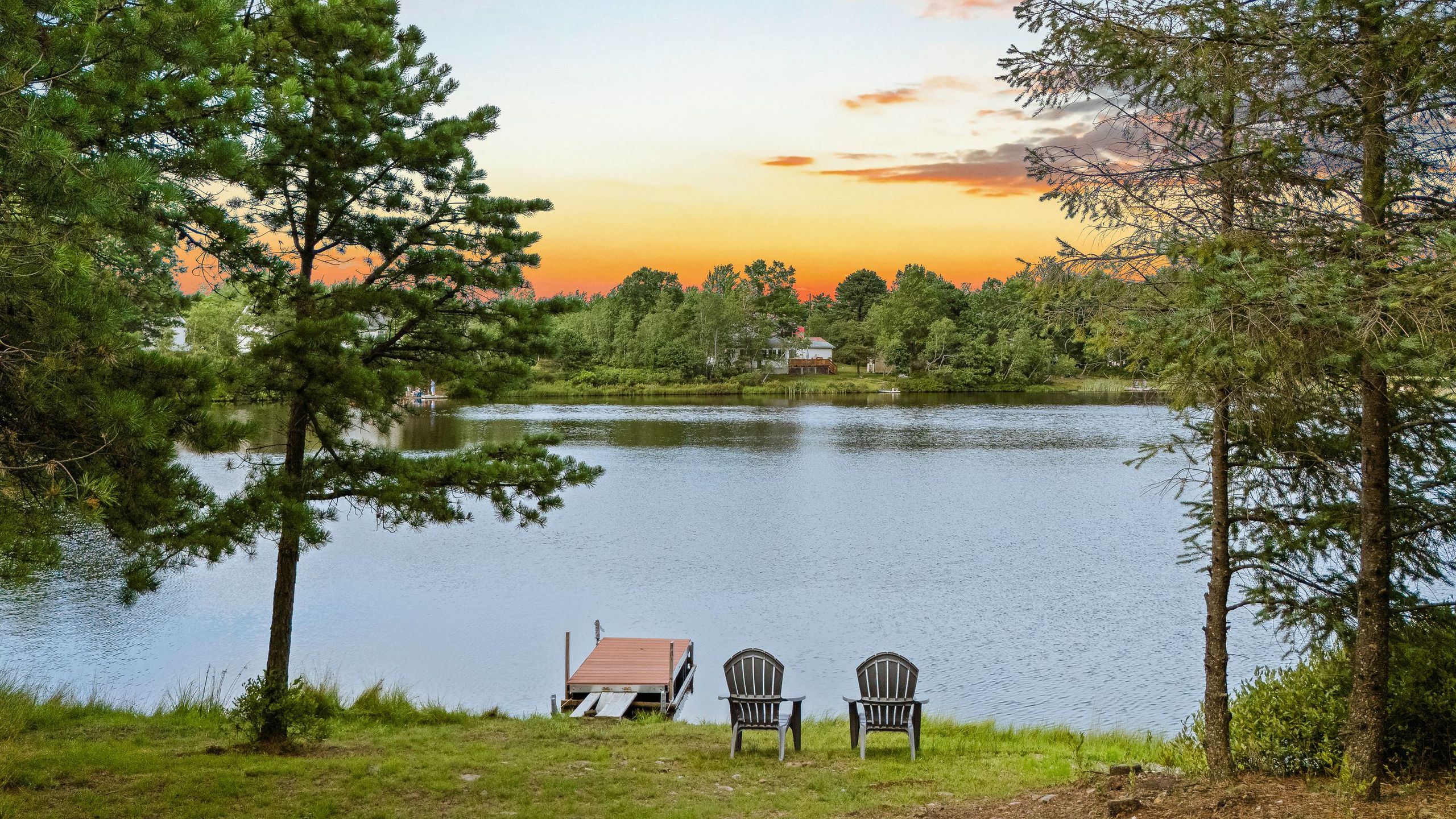 Sleeps 20! 2 Lakefront Homes W/ Hot Tub, Firepit, Game Room, Community Amenities - Pensilvania