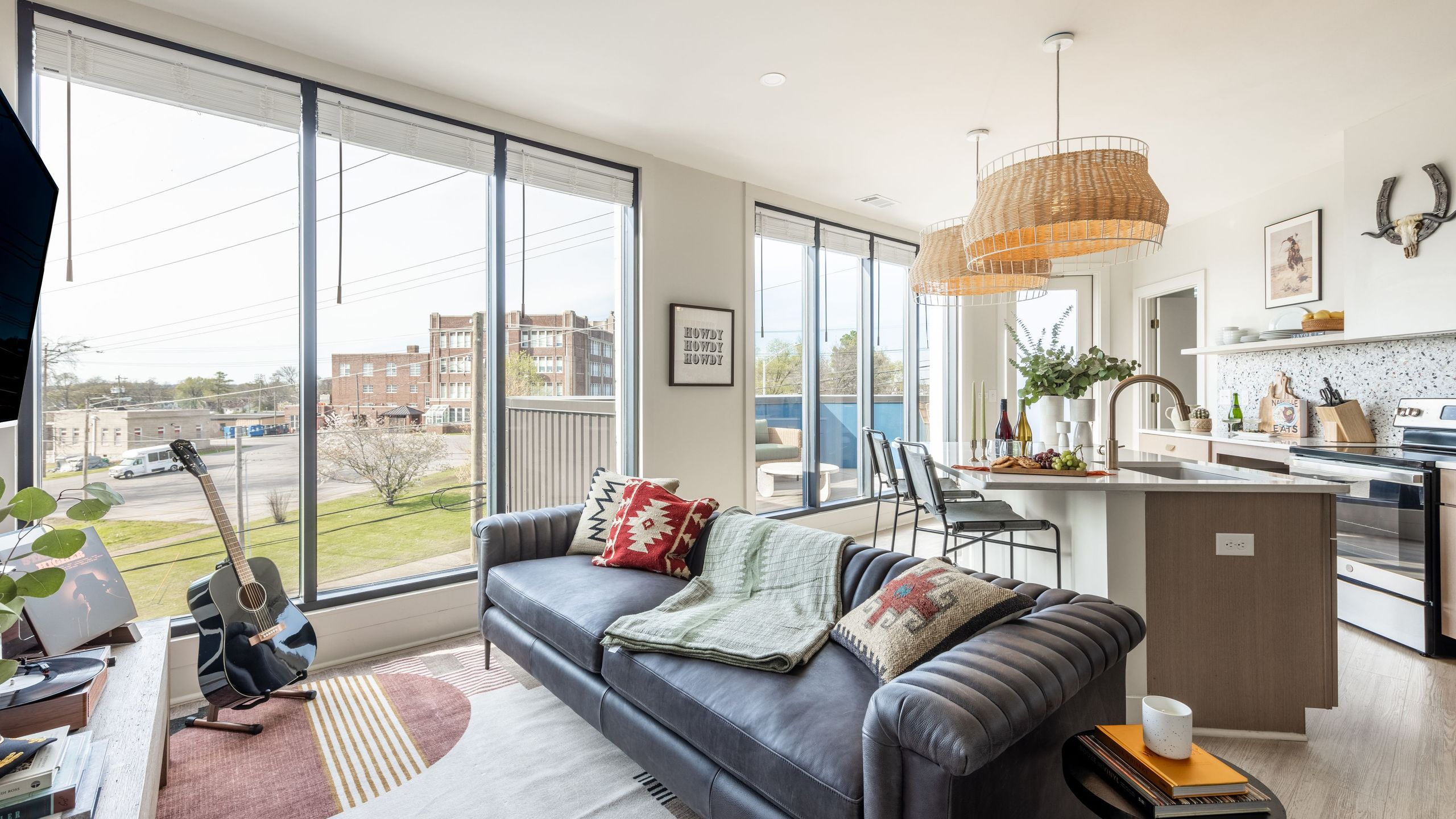 Chic Design And Spacious Layout - Captivating Nashville Escape - Nashville, TN