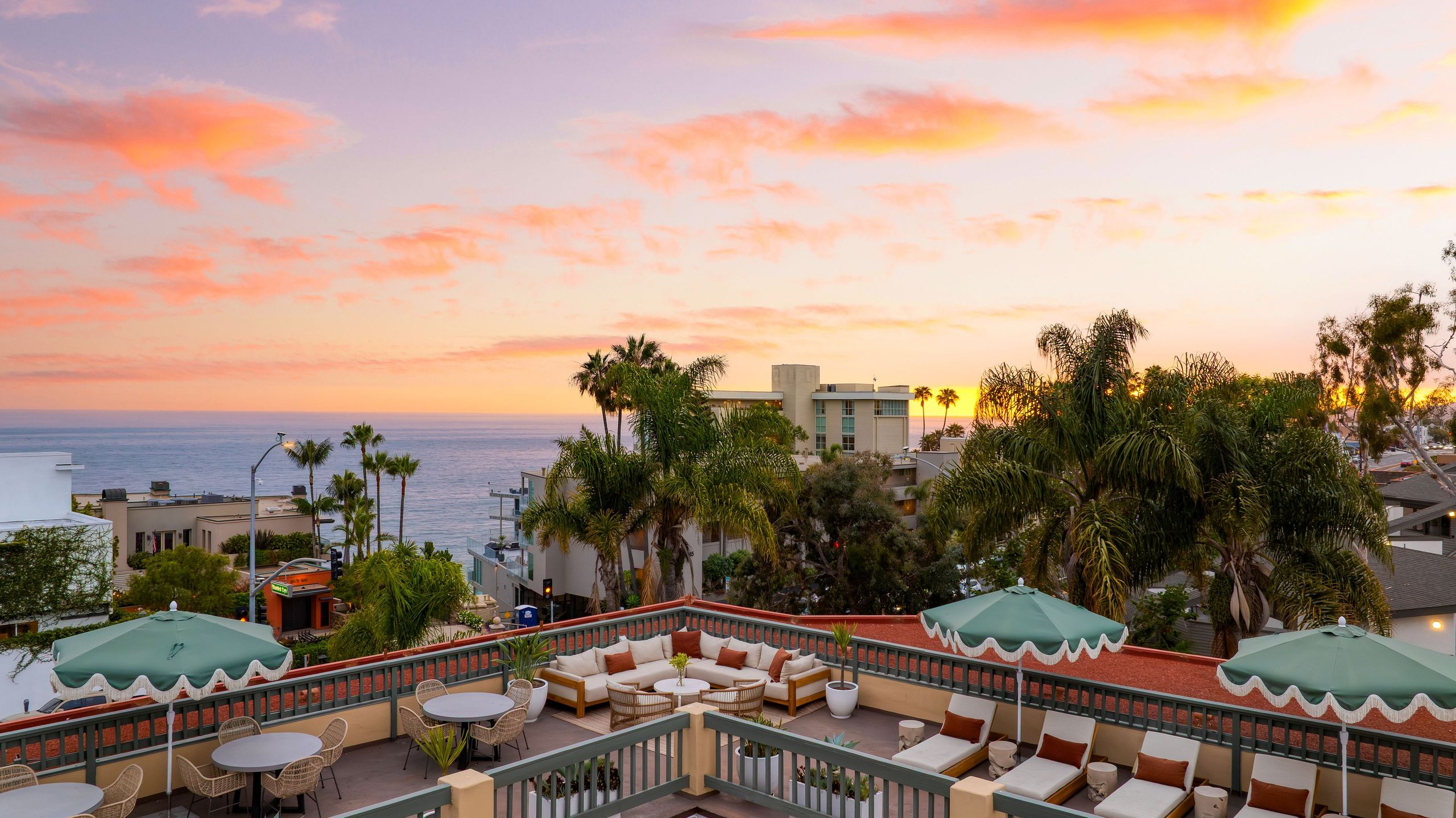 The Mara By Avantstay | Rooftop Ocean Views + Pool + Hot Tub | Walk To Beach + Dining + Galleries In Laguna Beach - Laguna Beach, CA