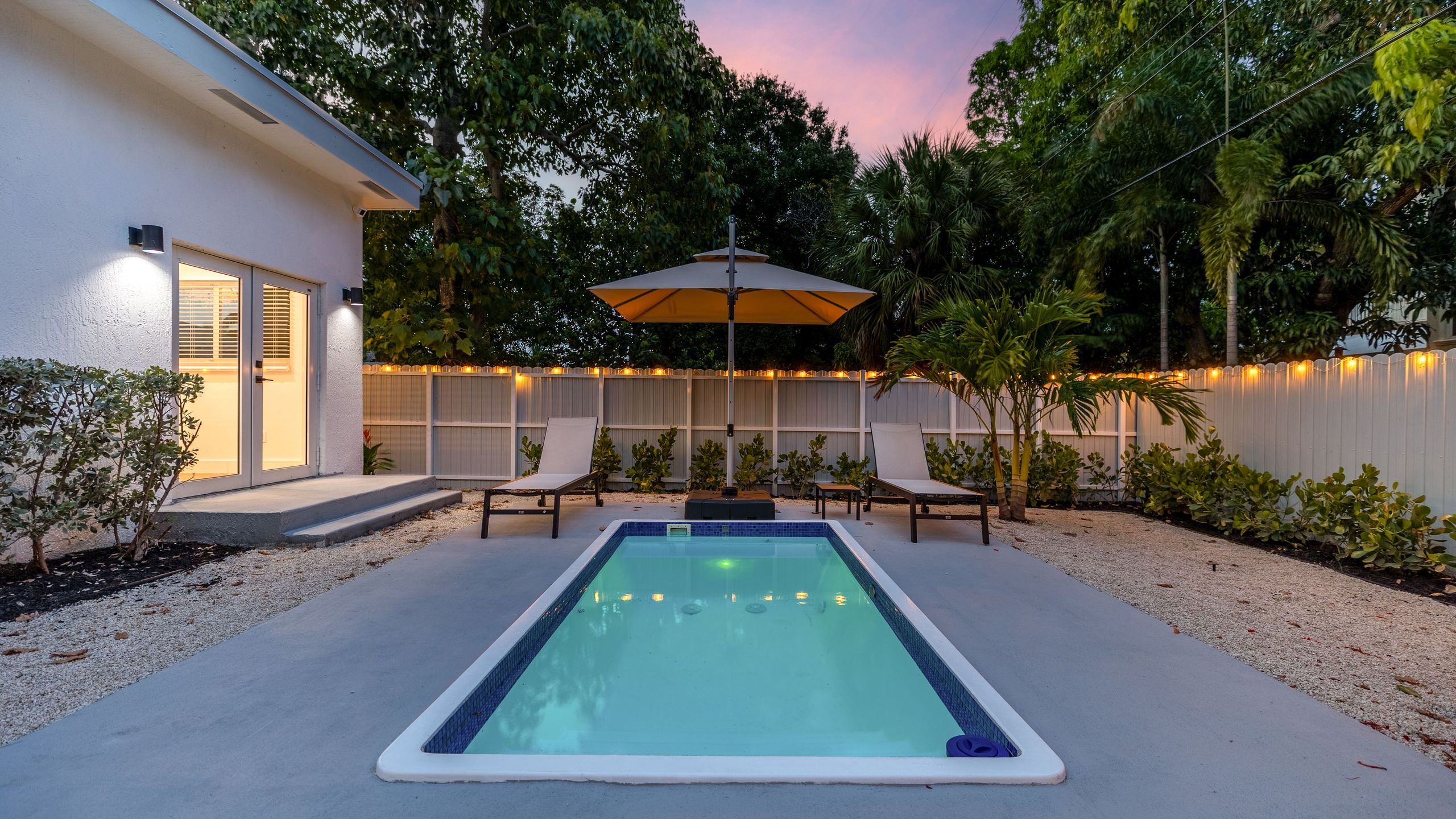 Al Mare By Avantstay | Private Pool + Firepit + Beach Gear | Mass Arts District, Near Beach - Fort Lauderdale