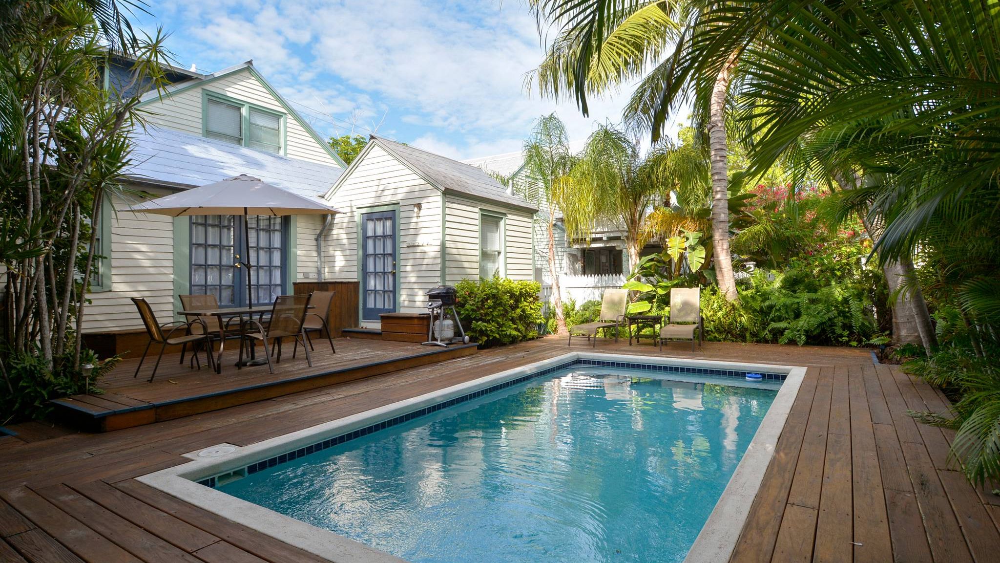 Charming Conch Home With Large Pool - Idyllic Family Retreat - Key West, FL
