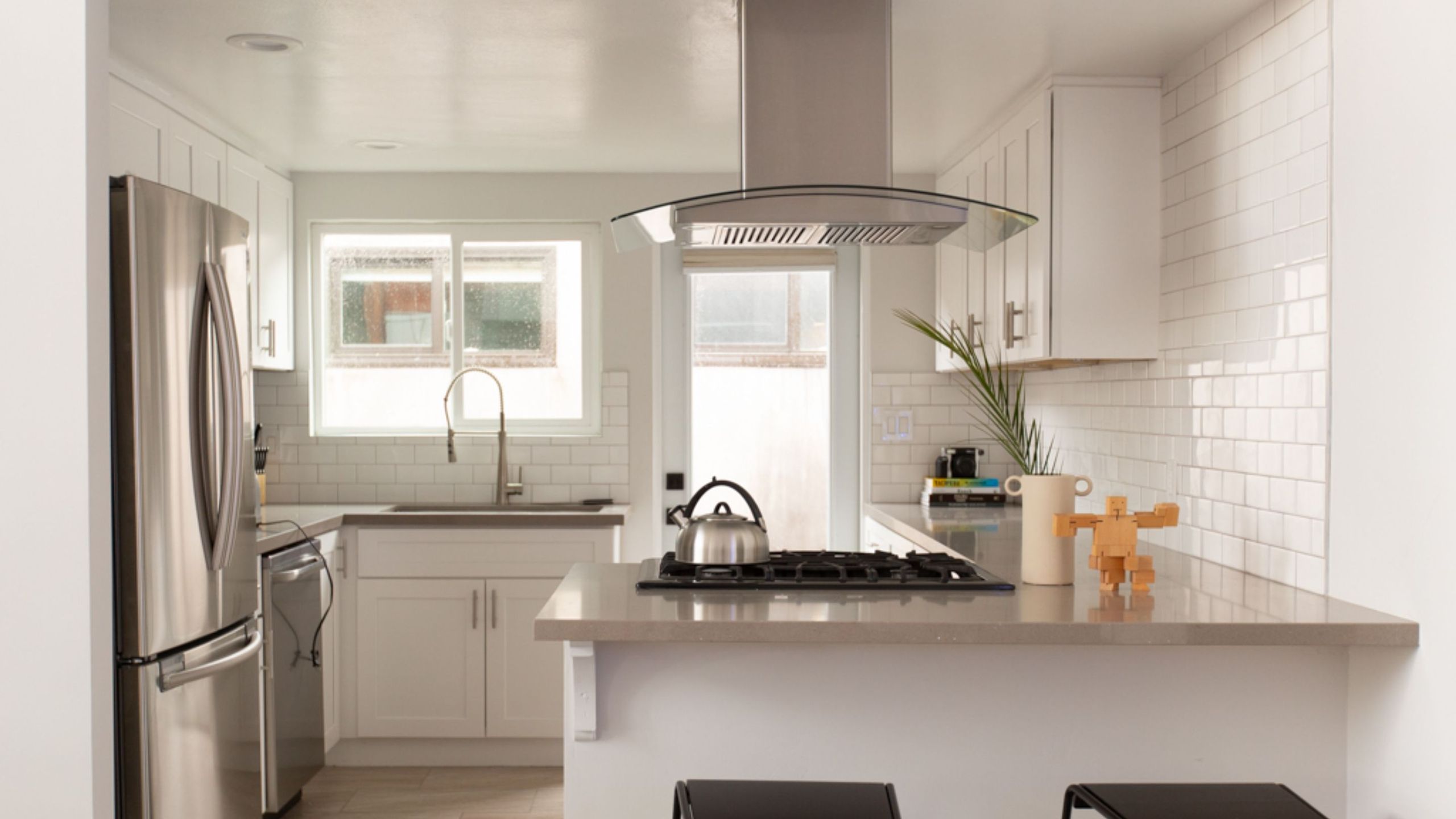 3 Blocks to Beach, Private Pool, Rooftop Patio | Hamilton I & II | Photo 12