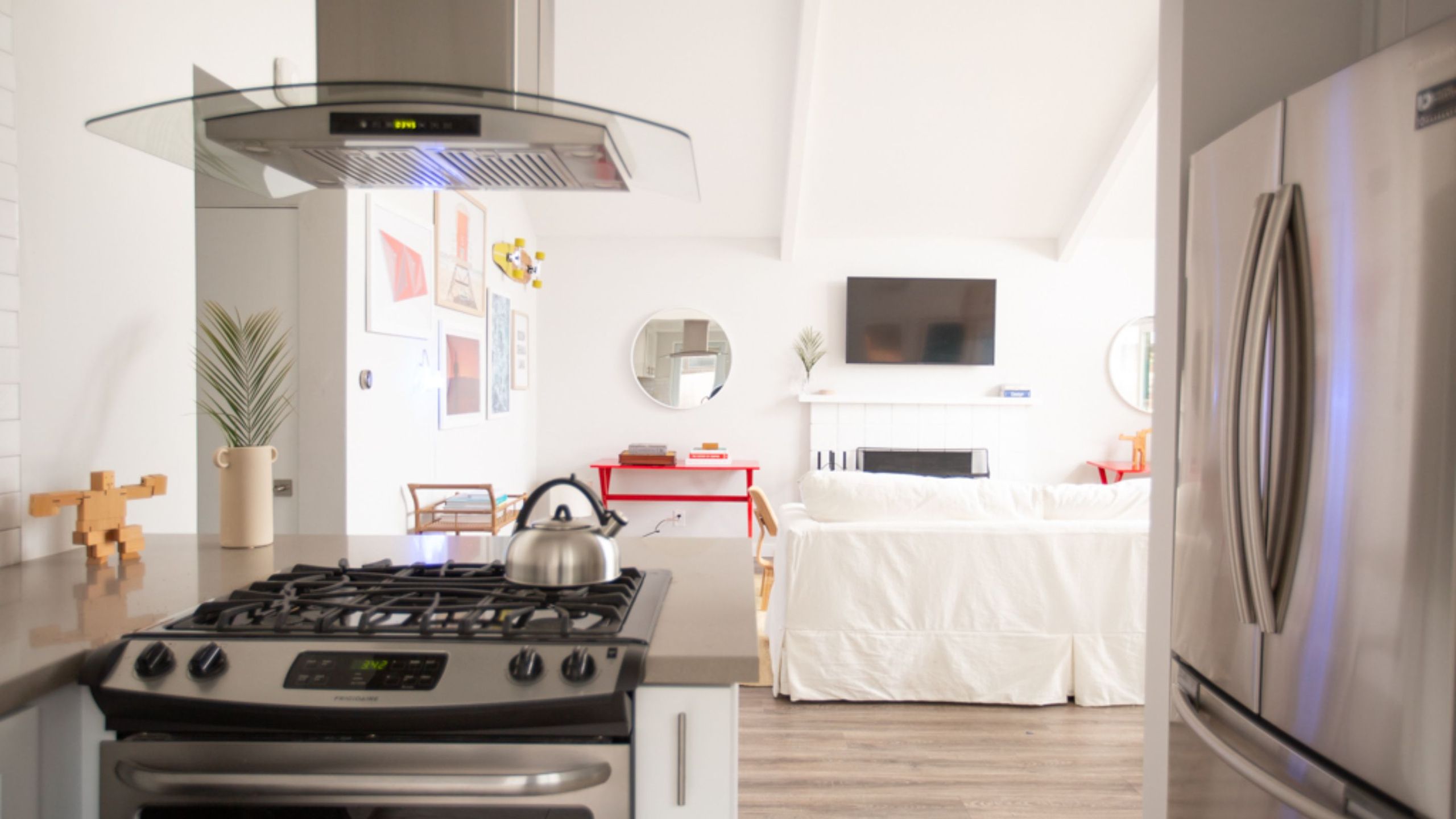 3 Blocks to Beach, Private Pool, Rooftop Patio | Hamilton I & II | Photo 11