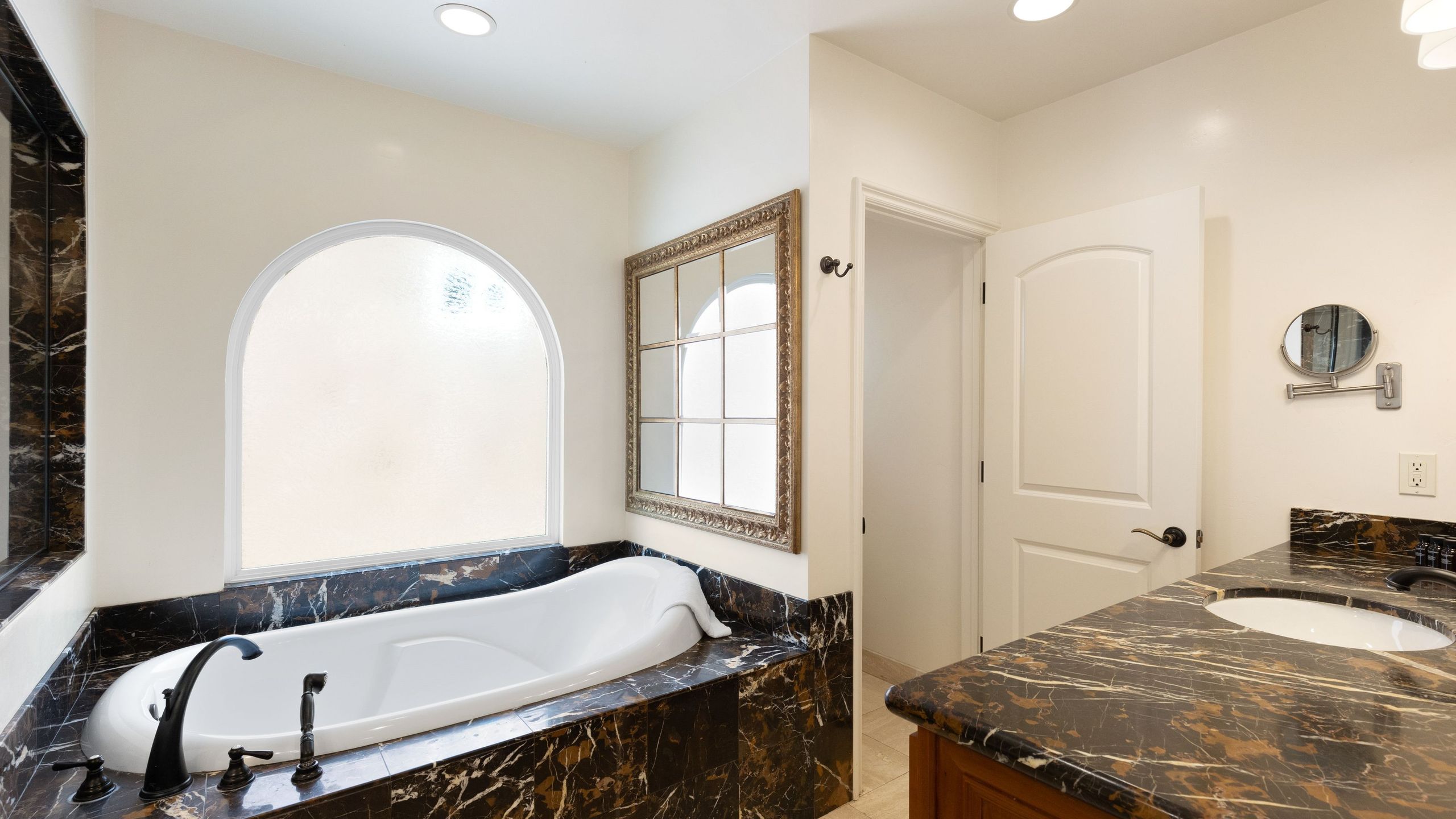 Shoreline | Spectacular Beachfront Home w/ Fire Pit, Spa & Pool Table | Photo 25