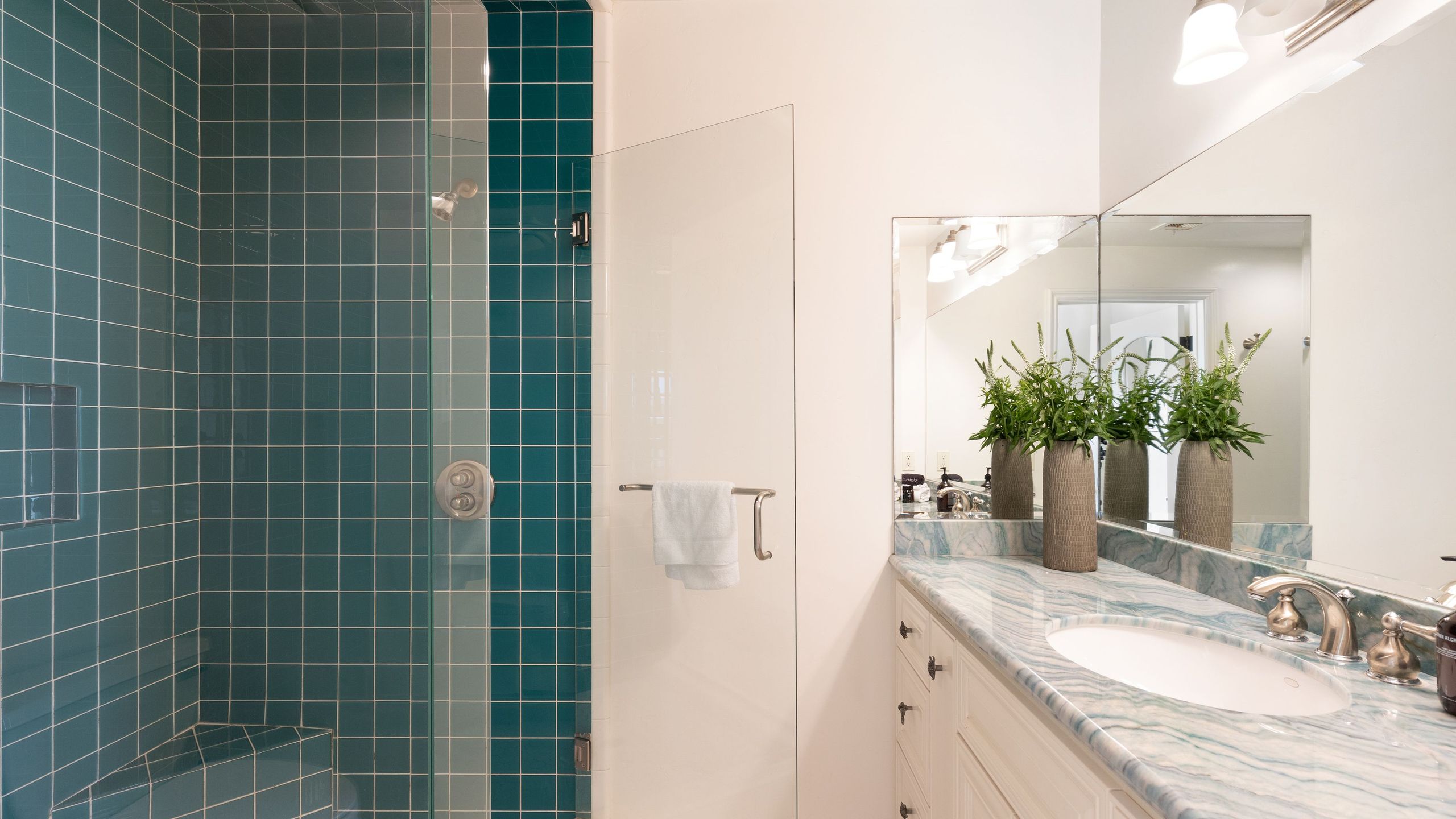 Shoreline | Spectacular Beachfront Home w/ Fire Pit, Spa & Pool Table | Photo 32