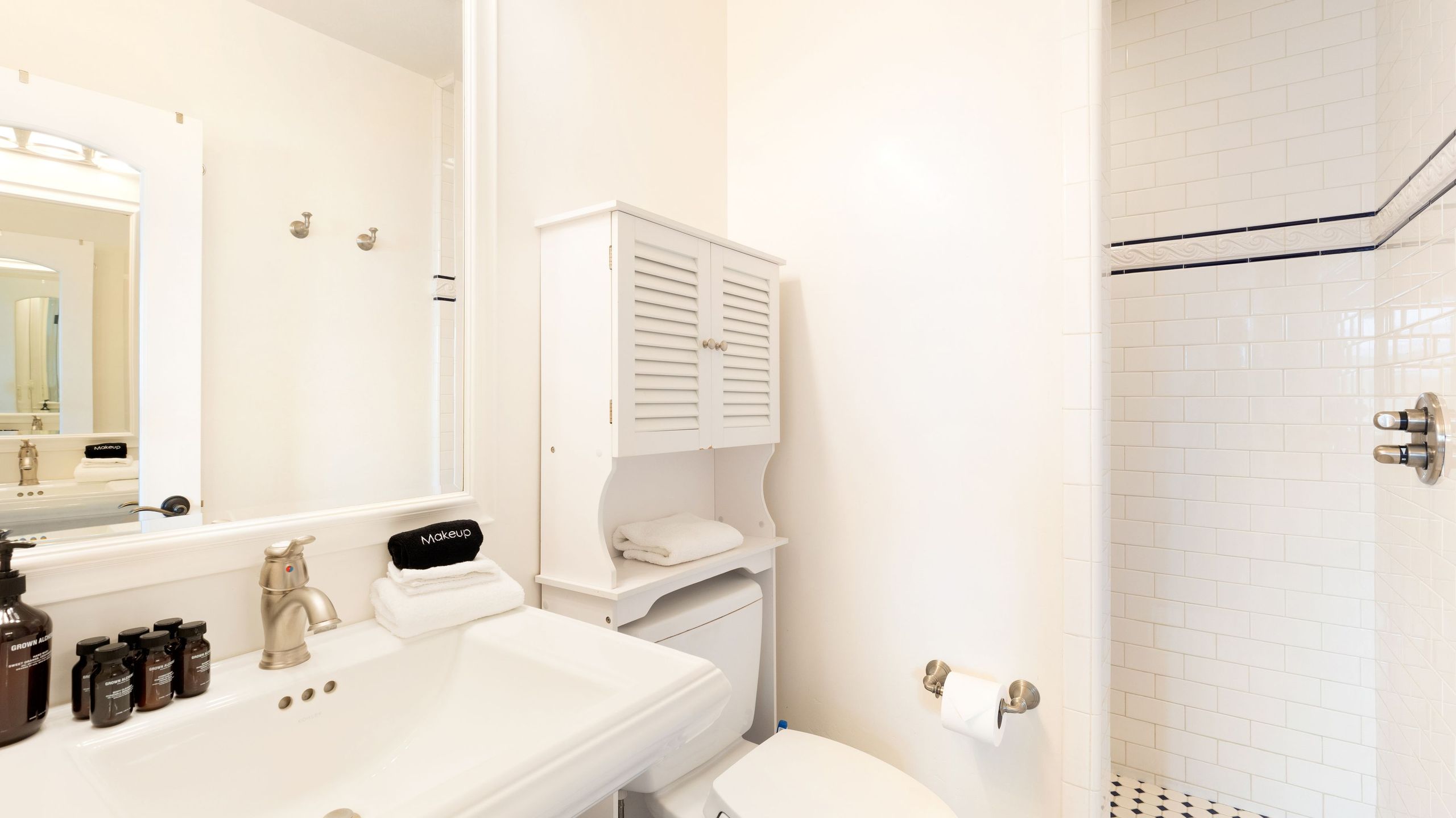 Shoreline | Spectacular Beachfront Home w/ Fire Pit, Spa & Pool Table | Photo 35