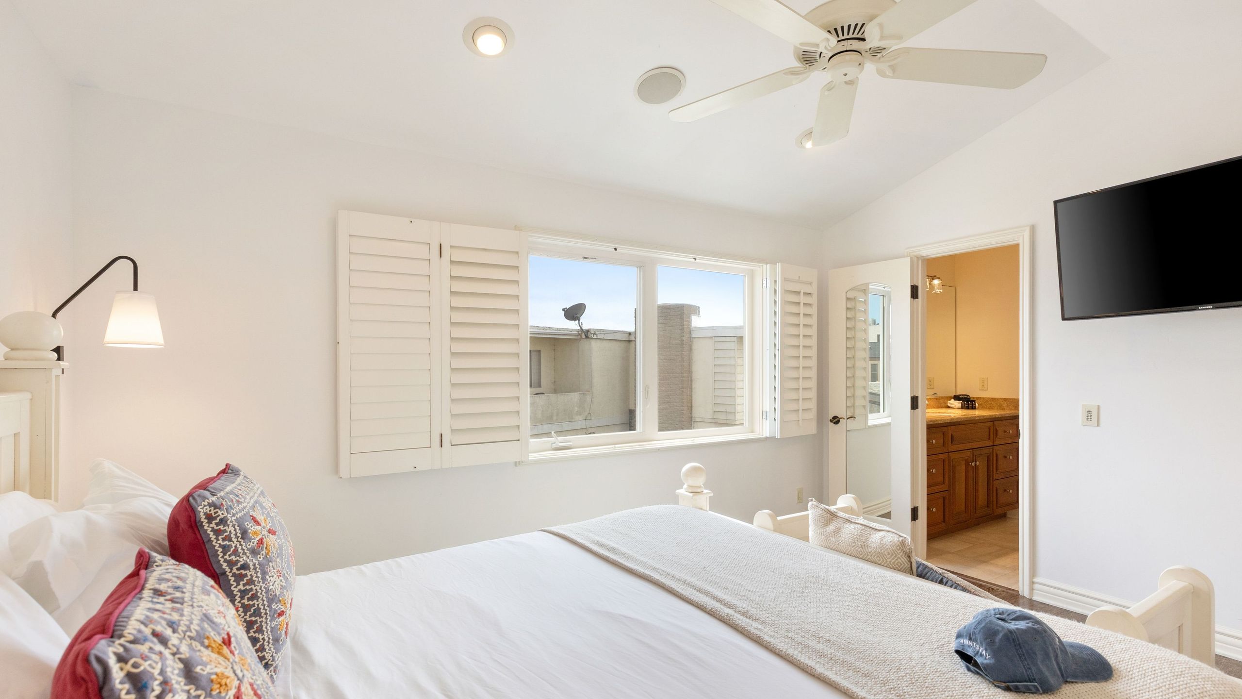 Shoreline | Spectacular Beachfront Home w/ Fire Pit, Spa & Pool Table | Photo 37