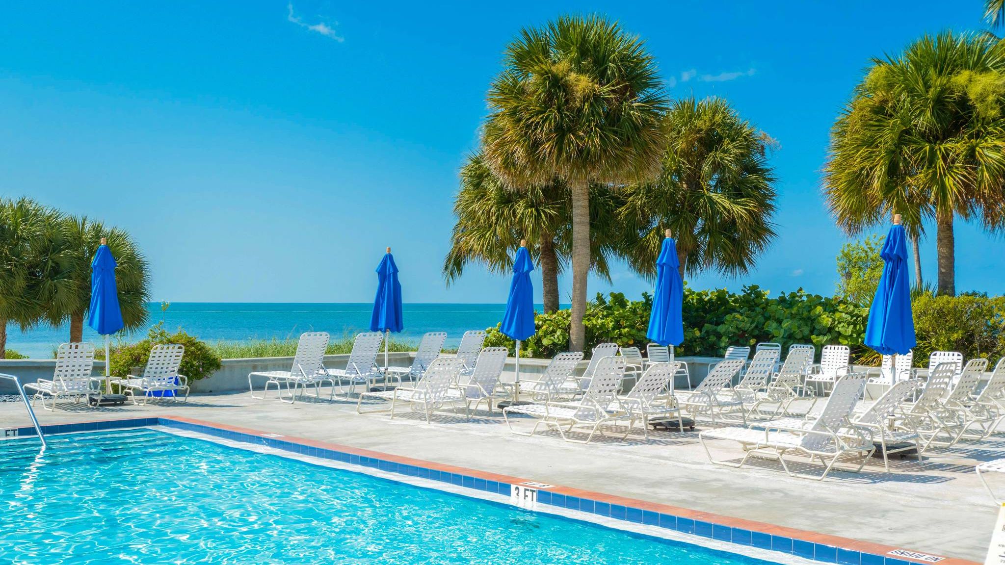 Garden View And Olympic Pool - Charming Key West Sanctuary - Key West, FL
