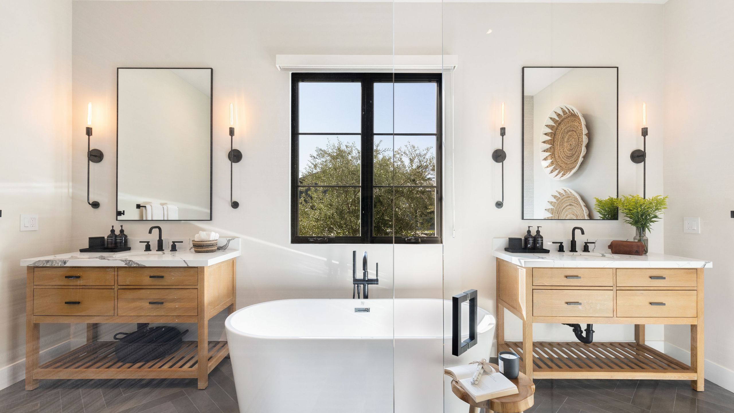 8BDR Villa | Tennis/Pickleball, Golf Green, Pool House, Gym, Bar | Mesquite38 | Photo 24