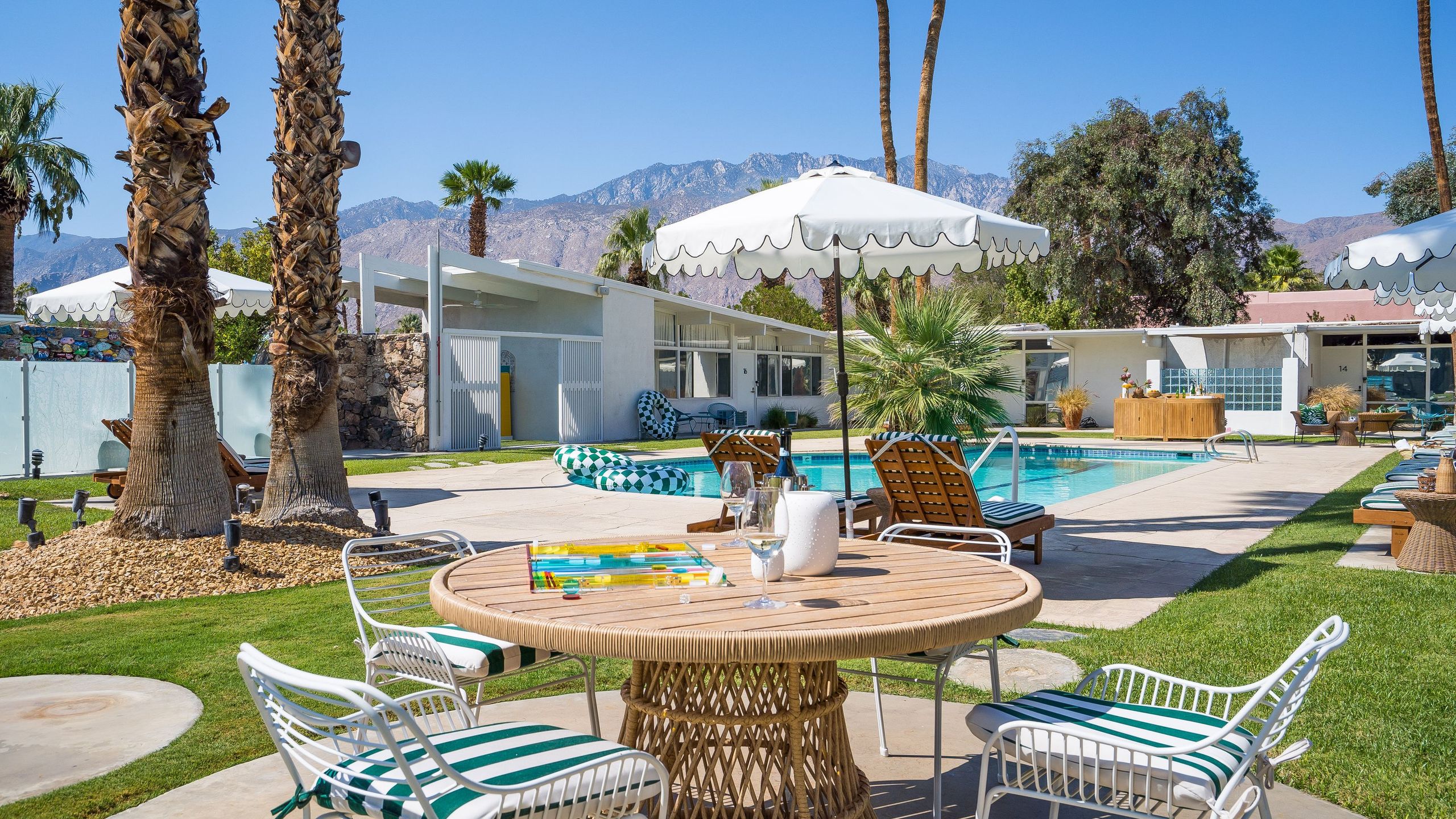 Stylish Suite With Sparkling Pool - Charming Mid-century Oasis - Palm Springs