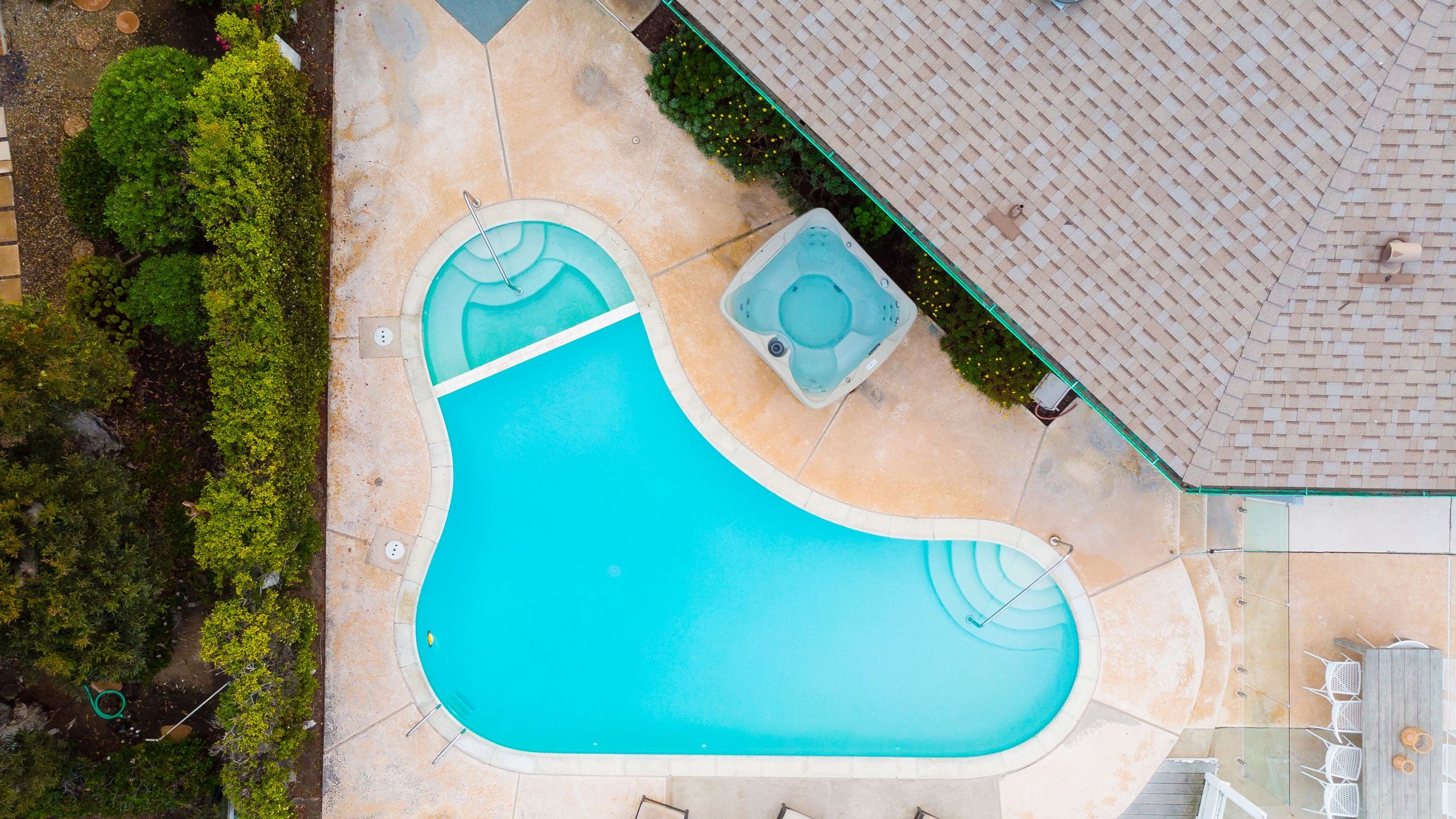 Stunning Estate w/ Ocean View, Pool, Spa, Bocce • Sleeps 20 | Vista | Photo 6