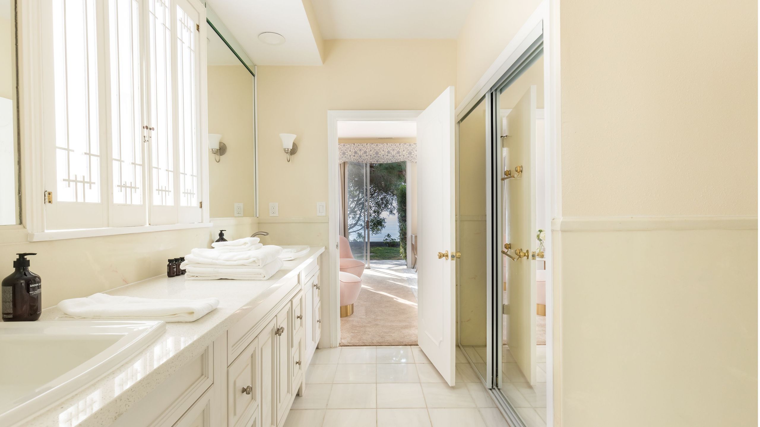 Stunning Estate w/ Ocean View, Pool, Spa, Bocce • Sleeps 20 | Vista | Photo 18