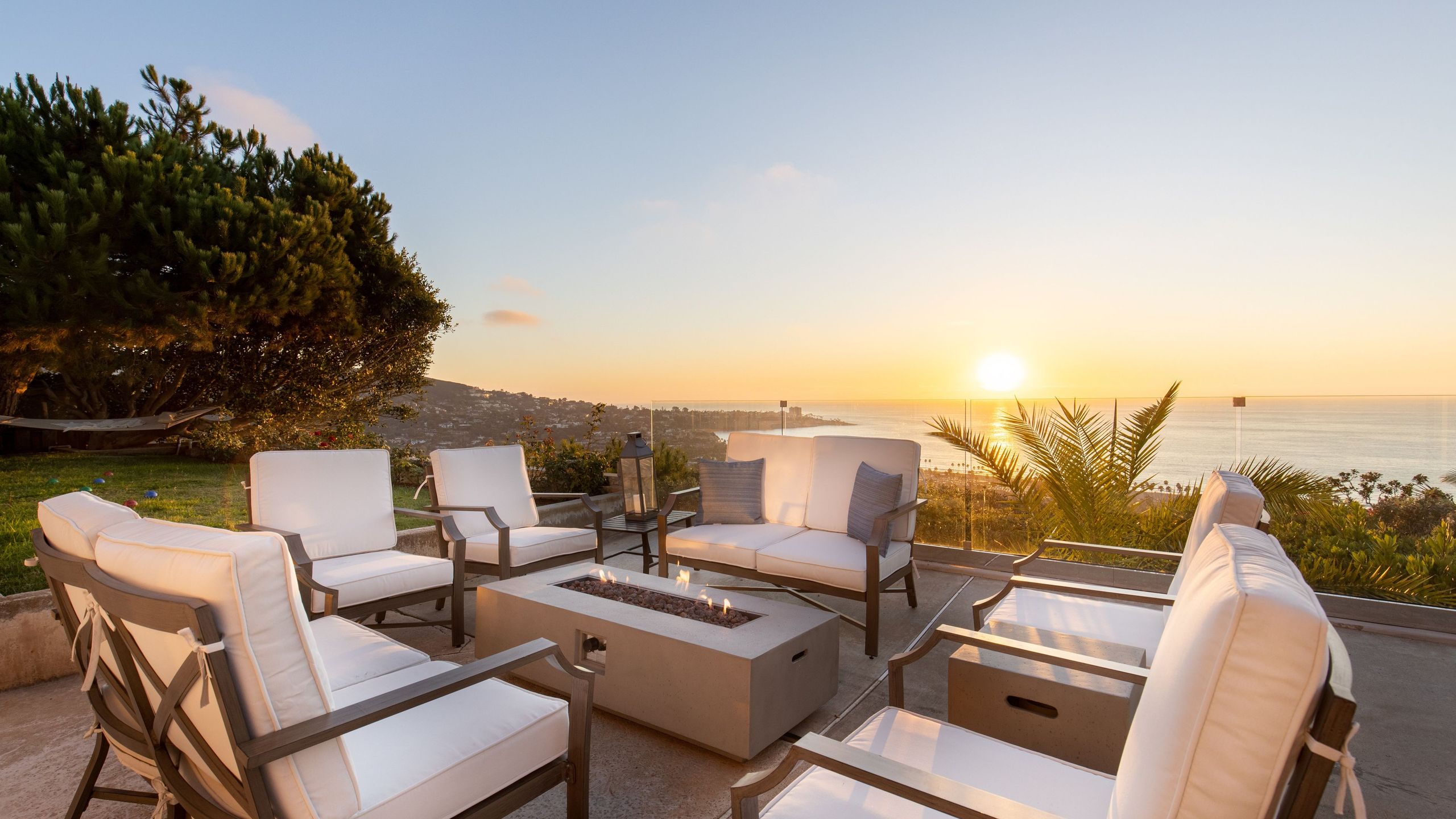 Stunning Estate w/ Ocean View, Pool, Spa, Bocce • Sleeps 20 | Vista | Photo 4